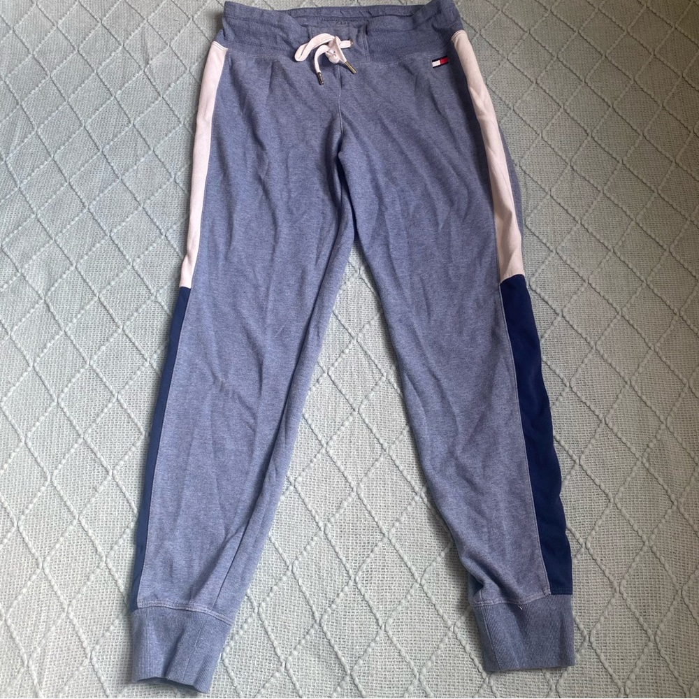 Tommy Hilfiger Women’s Gray and Blue Joggers Size Small